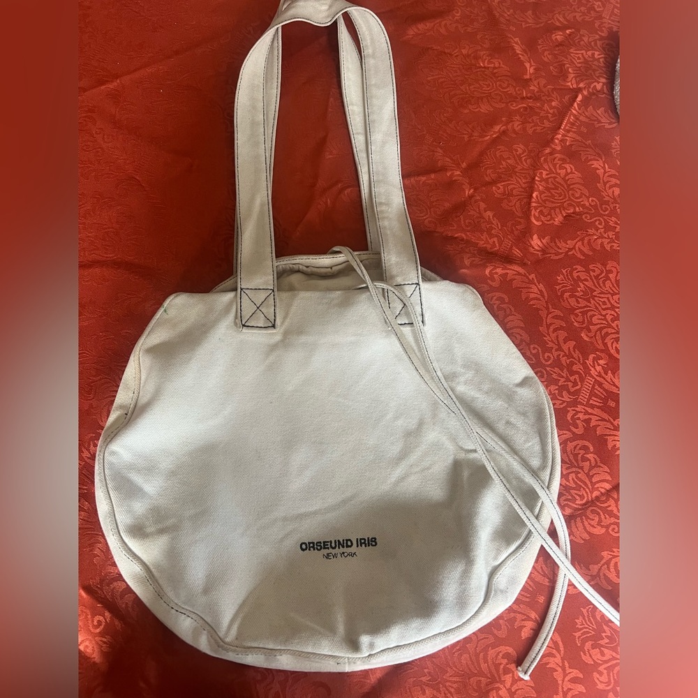 Orseund Iris Large Circle Tote